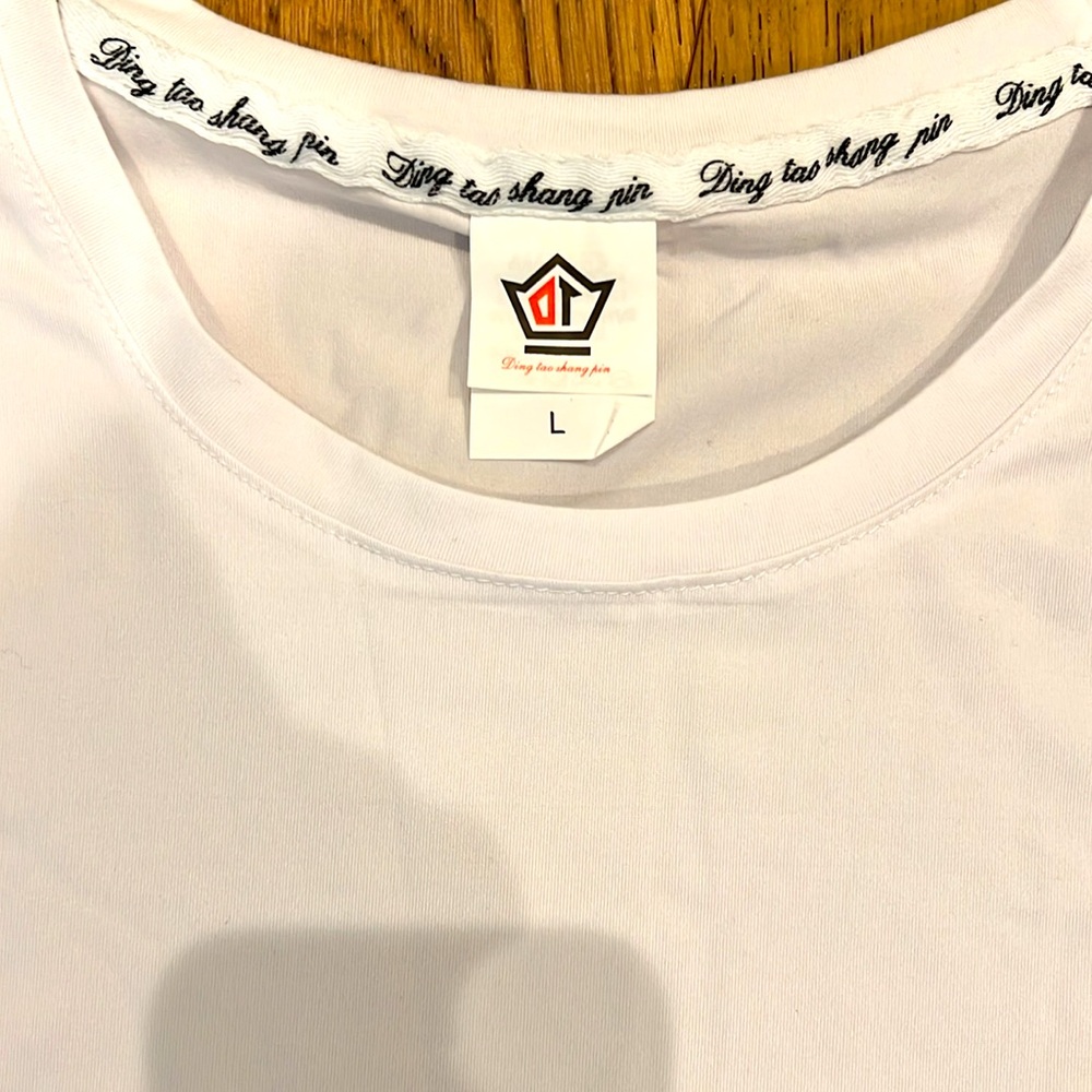 Eco-Friendly Earth Protection Graphic T-Shirt Environmental Message Print Medium - Picture 3 of 3